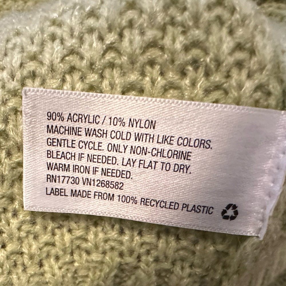 Cable Knit Button-Up Cardigan Sweater in Light Green - Picture 6 of 6